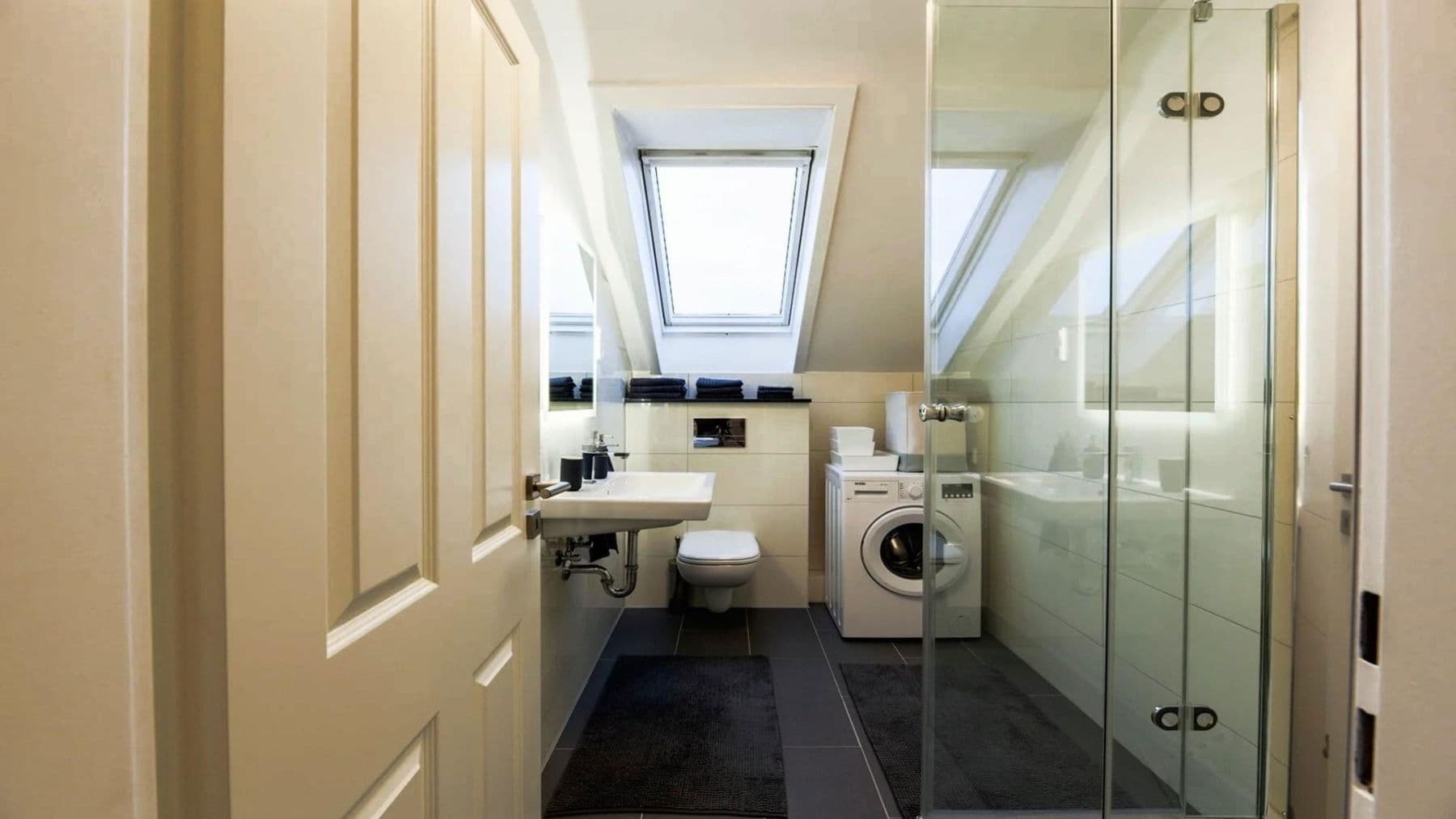 Prenájom bytu 2-izbový 68 m², Köln, Severné Porýnie - Westfálsko Prenájom bytu 2-izbový 68 m², Köln, Severné Porýnie - Westfálsko