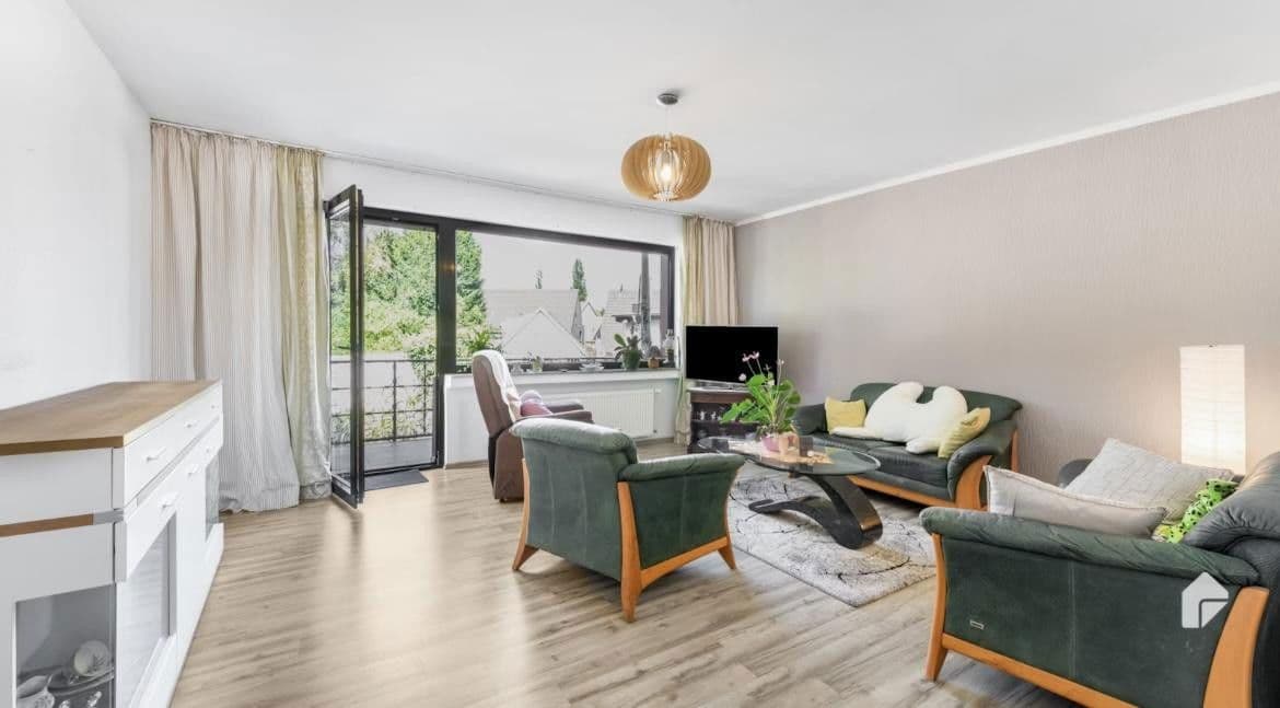 Prenájom bytu 2-izbový 72 m², Oberhausen, Severné Porýnie - Westfálsko Prenájom bytu 2-izbový 72 m², Oberhausen, Severné Porýnie - Westfálsko