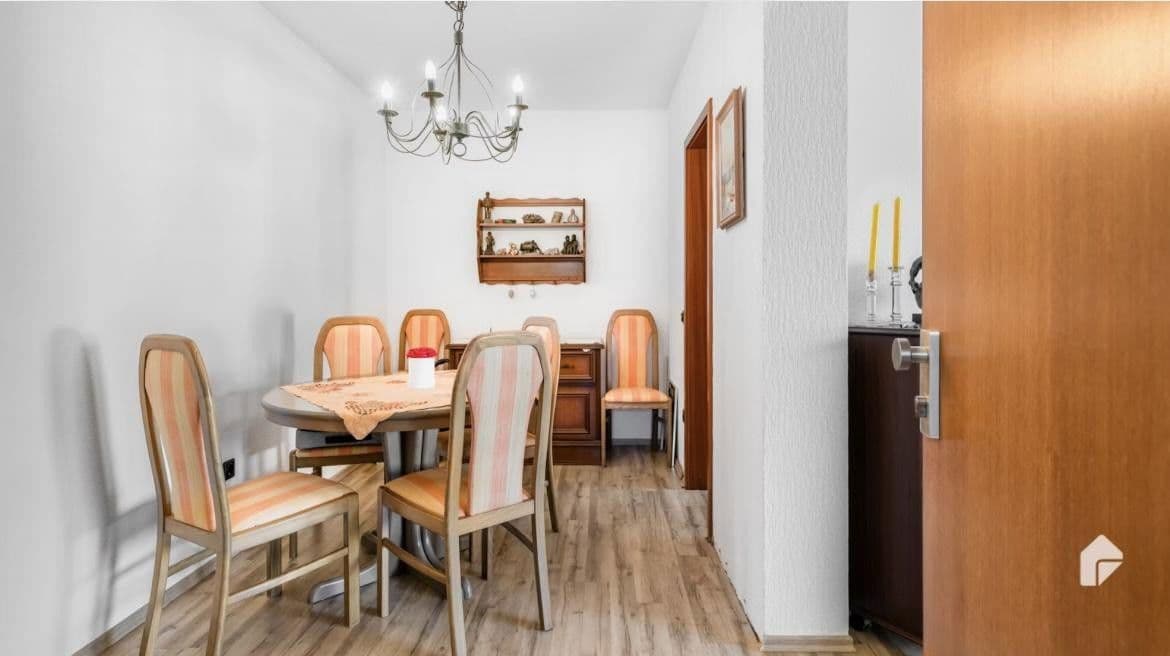 Prenájom bytu 2-izbový 72 m², Oberhausen, Severné Porýnie - Westfálsko Prenájom bytu 2-izbový 72 m², Oberhausen, Severné Porýnie - Westfálsko