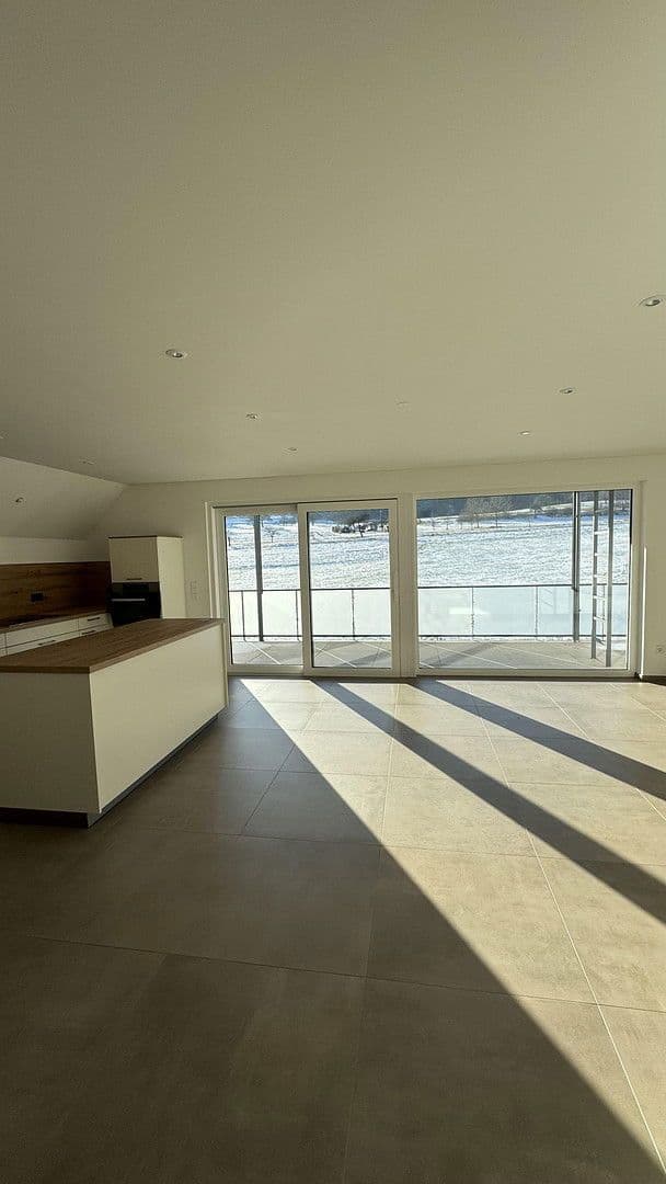 Prenájom bytu 5-izbový 166 m², Gottmadingen, Bádensko-Wurttembersko Prenájom bytu 5-izbový 166 m², Gottmadingen, Bádensko-Wurttembersko