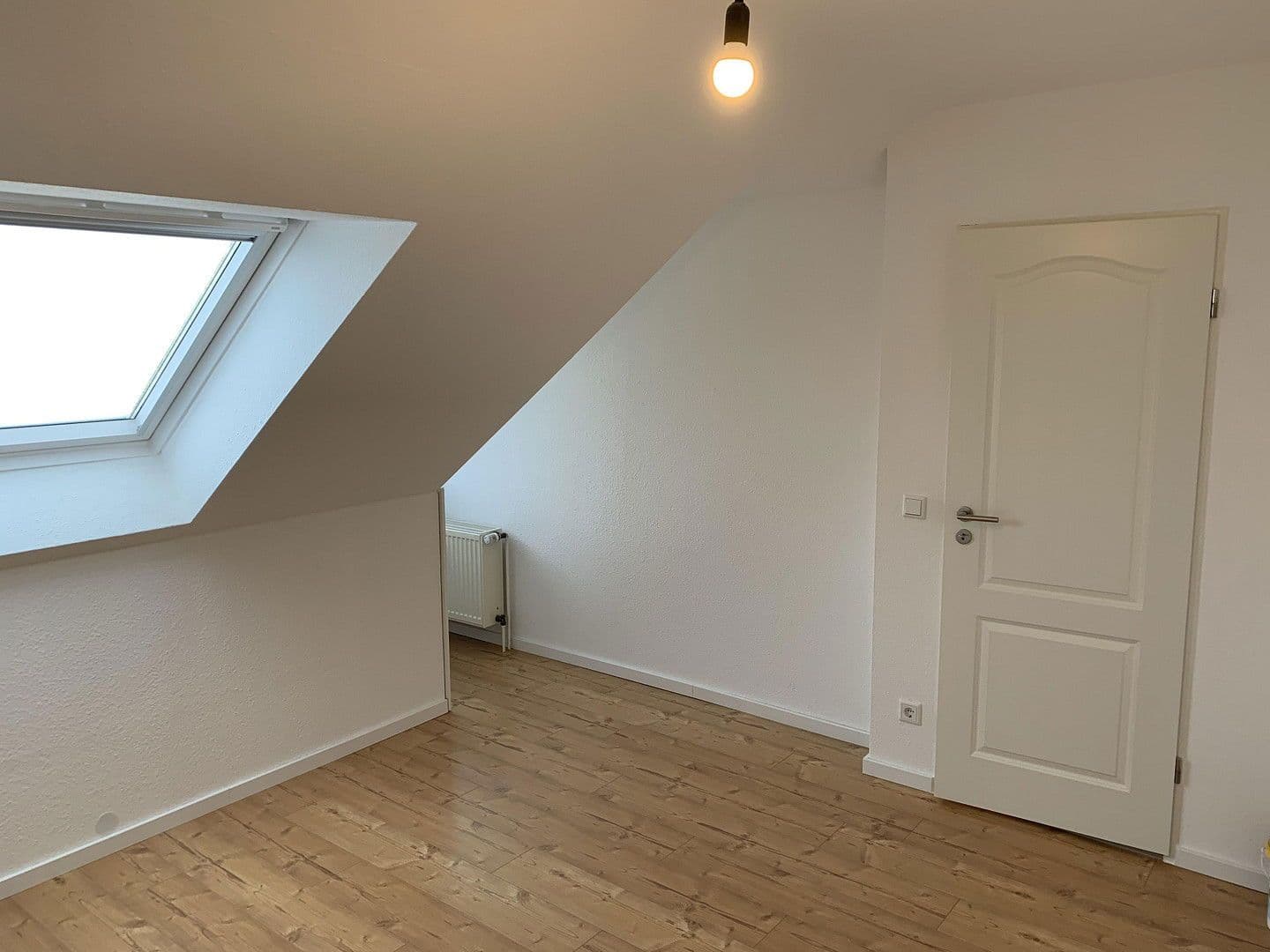 Prenájom bytu 2-izbový 63 m², Josefstr. 45, Nettetal, Severné Porýnie - Westfálsko Prenájom bytu 2-izbový 63 m², Josefstr. 45, Nettetal, Severné Porýnie - Westfálsko