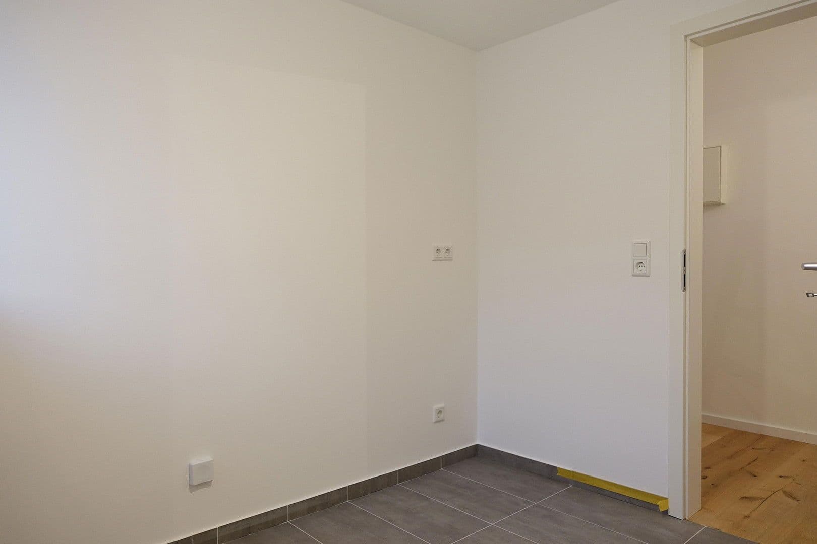 Predaj bytu 2-izbový 55 m², Kölner Str. 140, Düsseldorf, Severné Porýnie - Westfálsko Predaj bytu 2-izbový 55 m², Kölner Str. 140, Düsseldorf, Severné Porýnie - Westfálsko