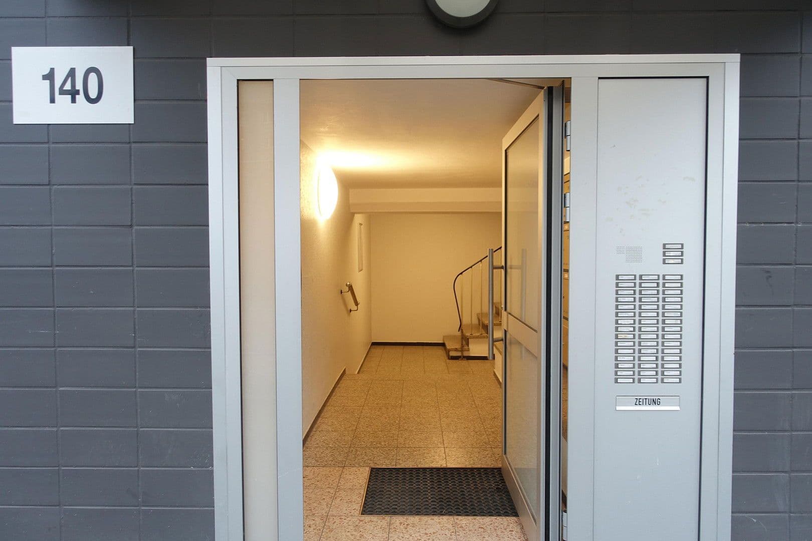 Predaj bytu 2-izbový 55 m², Kölner Str. 140, Düsseldorf, Severné Porýnie - Westfálsko Predaj bytu 2-izbový 55 m², Kölner Str. 140, Düsseldorf, Severné Porýnie - Westfálsko