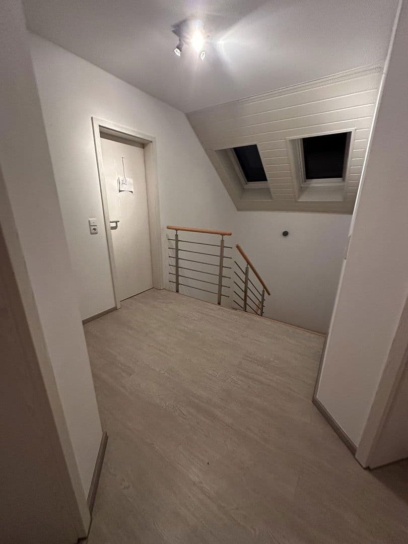 Prenájom domu 130 m², pozemek 650 m², Große Wiese 5, Steinebach an der Wied, Porýnie-Falcko Prenájom domu 130 m², pozemek 650 m², Große Wiese 5, Steinebach an der Wied, Porýnie-Falcko