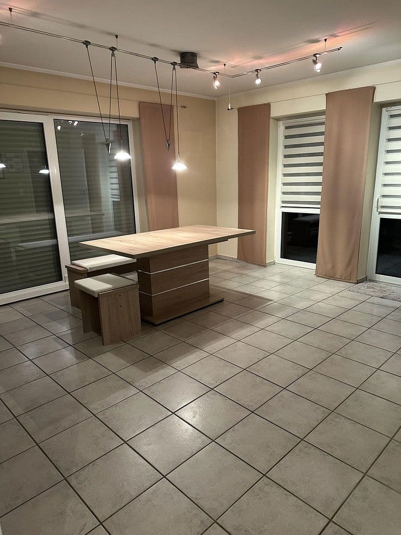 Prenájom domu 130 m², pozemek 650 m², Große Wiese 5, Steinebach an der Wied, Porýnie-Falcko Prenájom domu 130 m², pozemek 650 m², Große Wiese 5, Steinebach an der Wied, Porýnie-Falcko