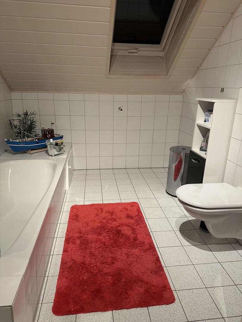 Prenájom domu 130 m², pozemek 650 m², Große Wiese 5, Steinebach an der Wied, Porýnie-Falcko Prenájom domu 130 m², pozemek 650 m², Große Wiese 5, Steinebach an der Wied, Porýnie-Falcko