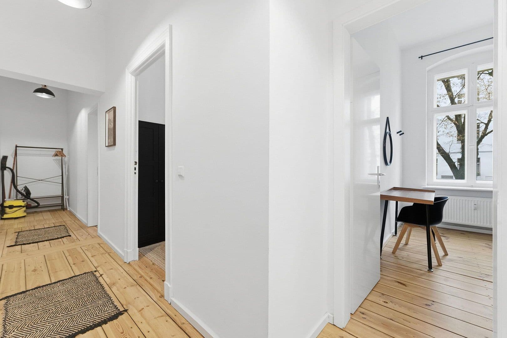 Prenájom bytu 107 m², Simon-Dach-Straße 13, Berlin, Berlín Prenájom bytu 107 m², Simon-Dach-Straße 13, Berlin, Berlín