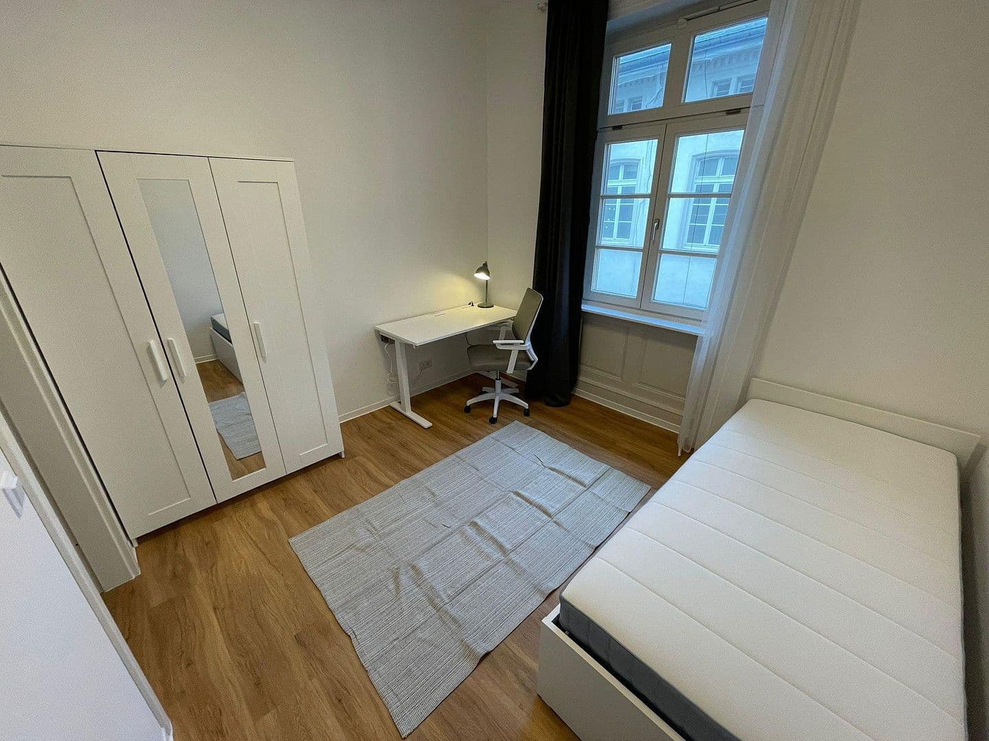 Prenájom bytu 1-izbový 98 m², Wiesbaden, Hesensko Prenájom bytu 1-izbový 98 m², Wiesbaden, Hesensko