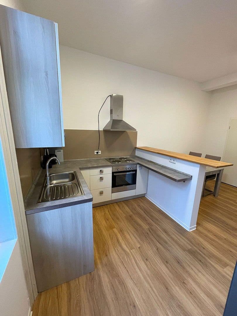 Prenájom bytu 1-izbový 98 m², Wiesbaden, Hesensko Prenájom bytu 1-izbový 98 m², Wiesbaden, Hesensko