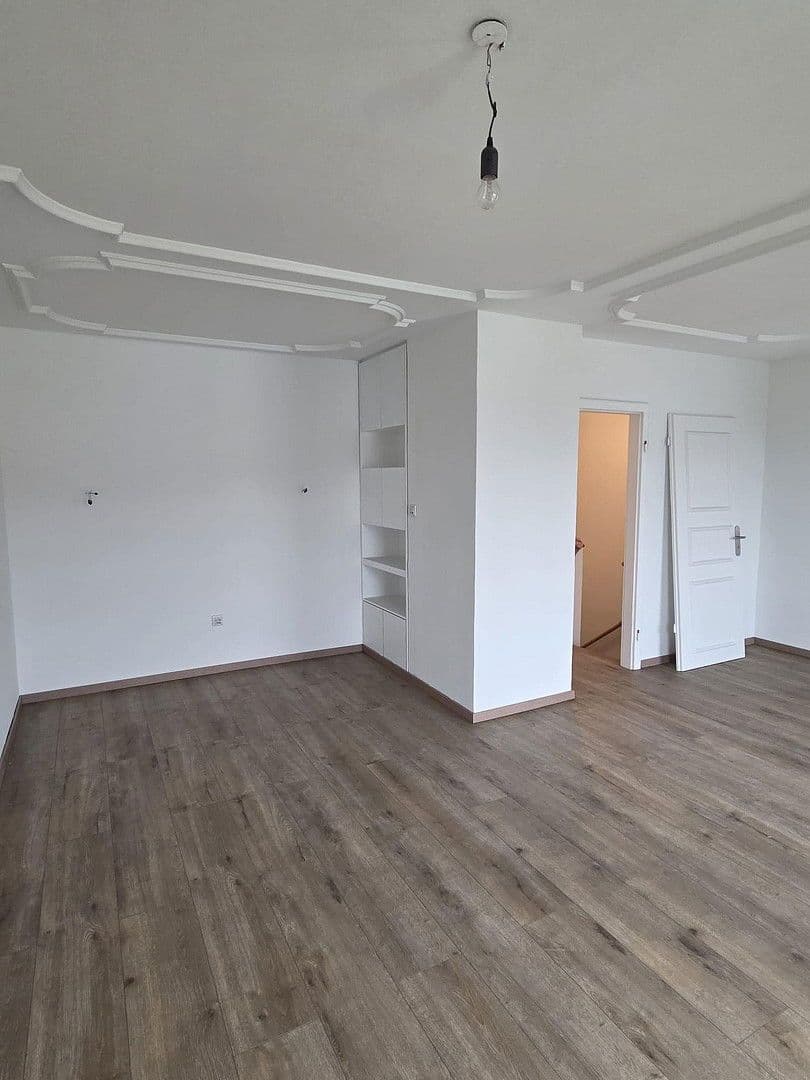 Predaj domu 125 m², pozemek 189 m², Augsburg, Bavorsko Predaj domu 125 m², pozemek 189 m², Augsburg, Bavorsko