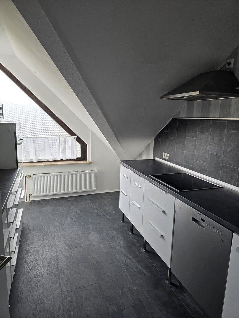 Prenájom bytu 3-izbový 86 m², Alte Andernacherstr. 22, Plaidt, Porýnie-Falcko Prenájom bytu 3-izbový 86 m², Alte Andernacherstr. 22, Plaidt, Porýnie-Falcko