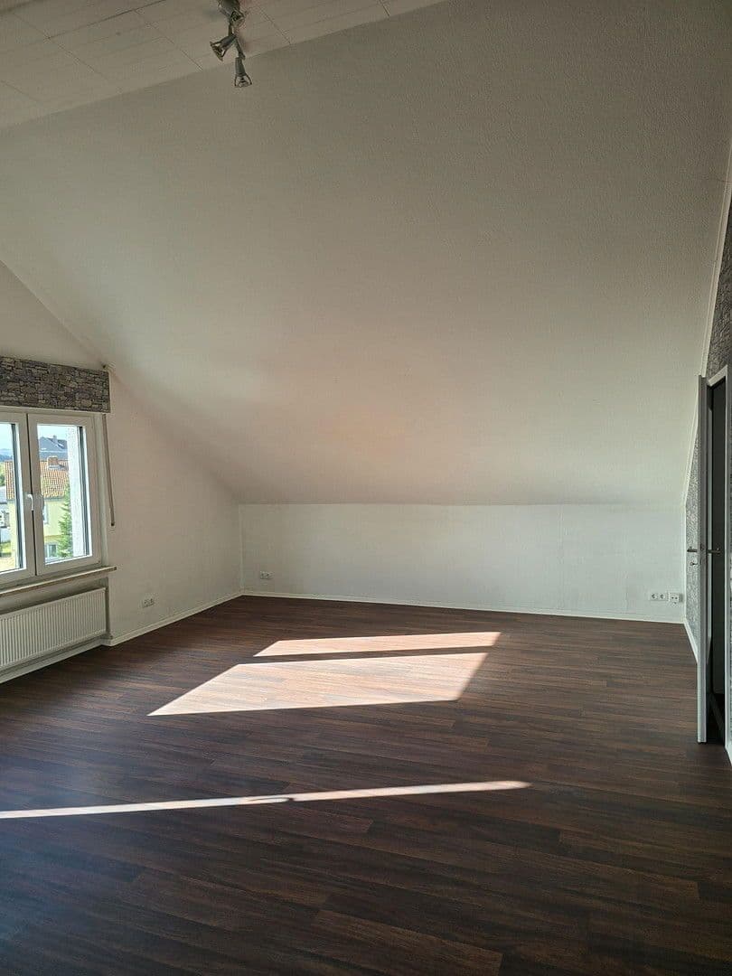 Prenájom bytu 3-izbový 86 m², Alte Andernacherstr. 22, Plaidt, Porýnie-Falcko Prenájom bytu 3-izbový 86 m², Alte Andernacherstr. 22, Plaidt, Porýnie-Falcko