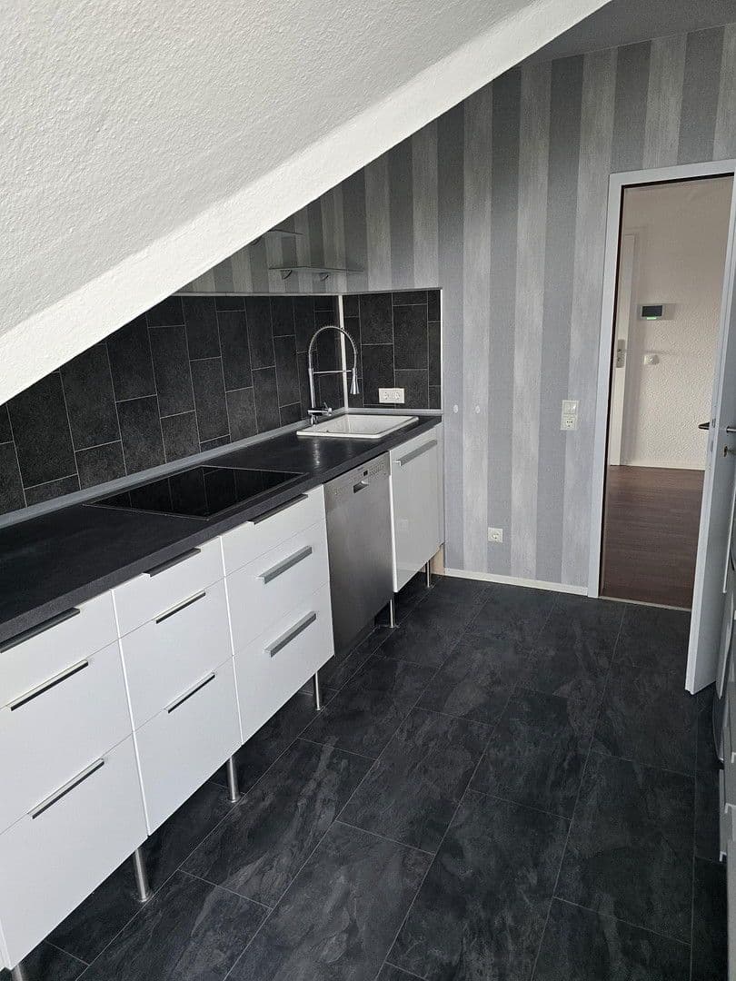 Prenájom bytu 3-izbový 86 m², Alte Andernacherstr. 22, Plaidt, Porýnie-Falcko Prenájom bytu 3-izbový 86 m², Alte Andernacherstr. 22, Plaidt, Porýnie-Falcko