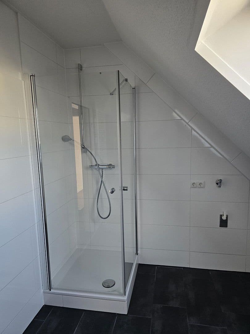 Prenájom bytu 3-izbový 86 m², Alte Andernacherstr. 22, Plaidt, Porýnie-Falcko Prenájom bytu 3-izbový 86 m², Alte Andernacherstr. 22, Plaidt, Porýnie-Falcko