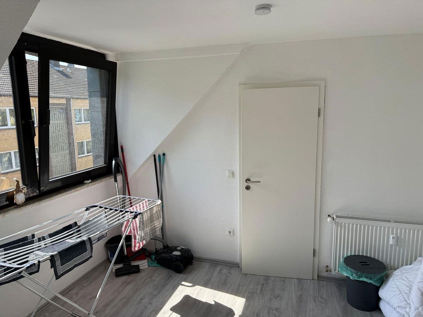 Prenájom bytu 3-izbový 85 m², Baustraße 8, Oberhausen, Severné Porýnie - Westfálsko Prenájom bytu 3-izbový 85 m², Baustraße 8, Oberhausen, Severné Porýnie - Westfálsko