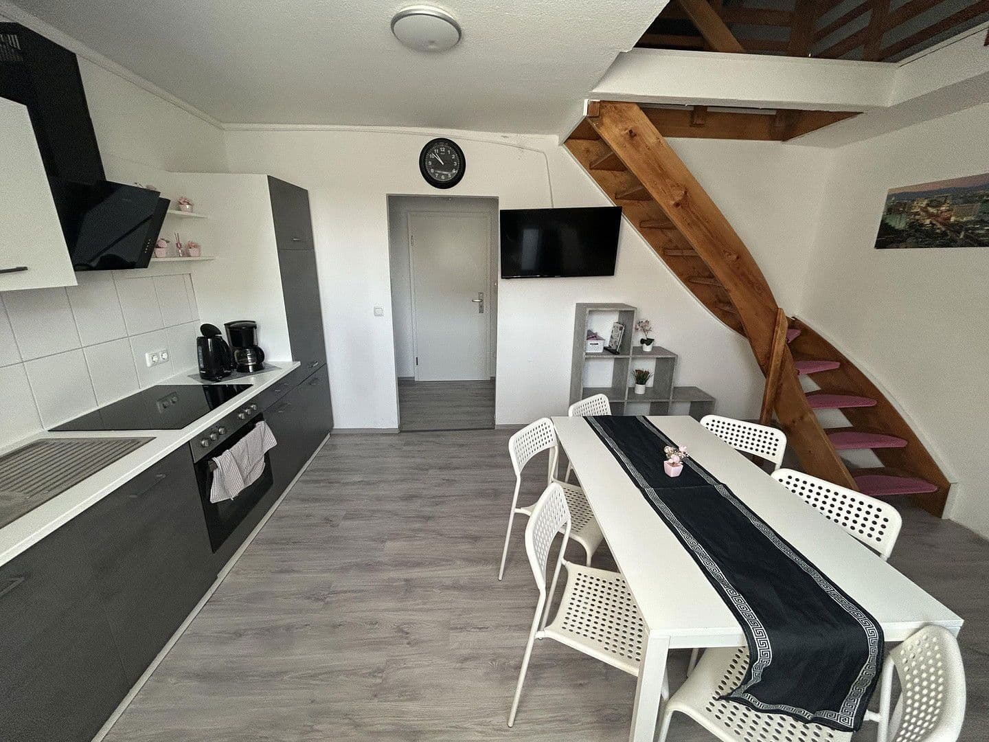 Prenájom bytu 3-izbový 85 m², Baustraße 8, Oberhausen, Severné Porýnie - Westfálsko Prenájom bytu 3-izbový 85 m², Baustraße 8, Oberhausen, Severné Porýnie - Westfálsko