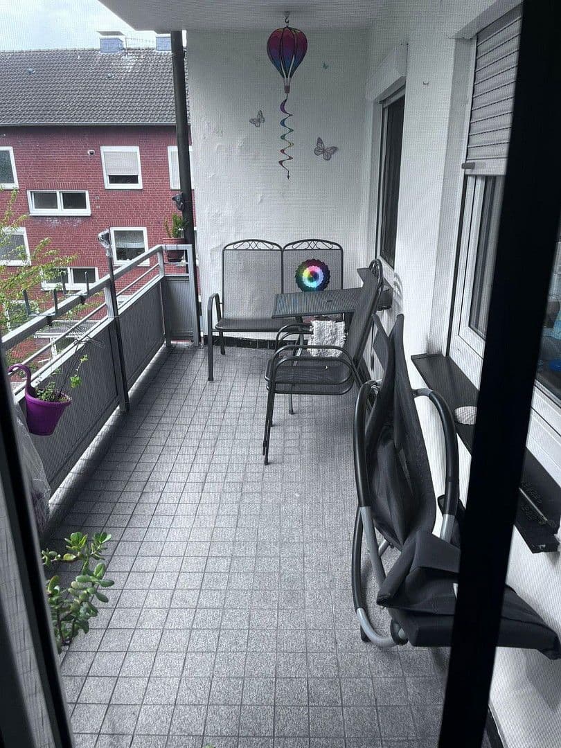 Prenájom bytu 4-izbový 80 m², Memeler Straße 16, Gladbeck, Severné Porýnie - Westfálsko Prenájom bytu 4-izbový 80 m², Memeler Straße 16, Gladbeck, Severné Porýnie - Westfálsko