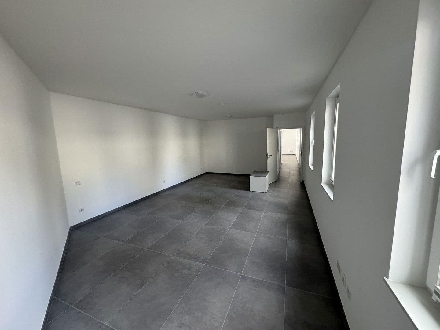 Prenájom bytu 4-izbový 165 m², Prälat Diehl Straße 23, Ober-Ramstadt, Hesensko Prenájom bytu 4-izbový 165 m², Prälat Diehl Straße 23, Ober-Ramstadt, Hesensko