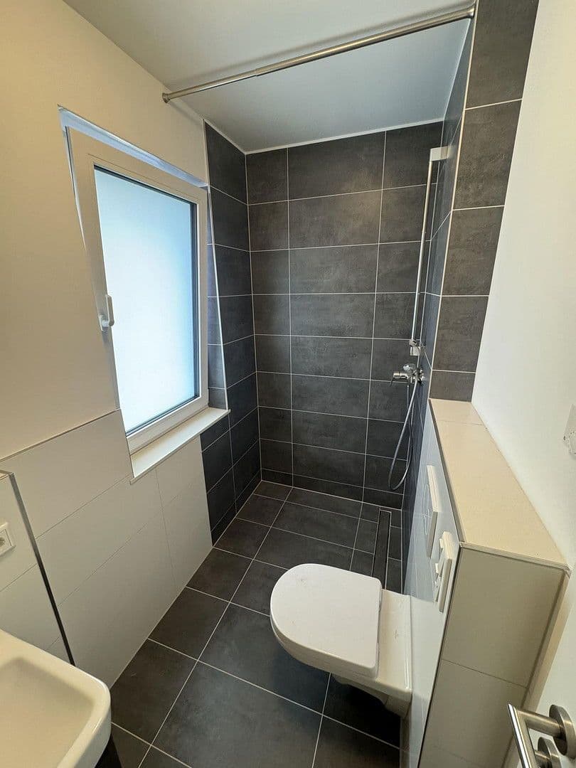 Prenájom bytu 4-izbový 165 m², Prälat Diehl Straße 23, Ober-Ramstadt, Hesensko Prenájom bytu 4-izbový 165 m², Prälat Diehl Straße 23, Ober-Ramstadt, Hesensko