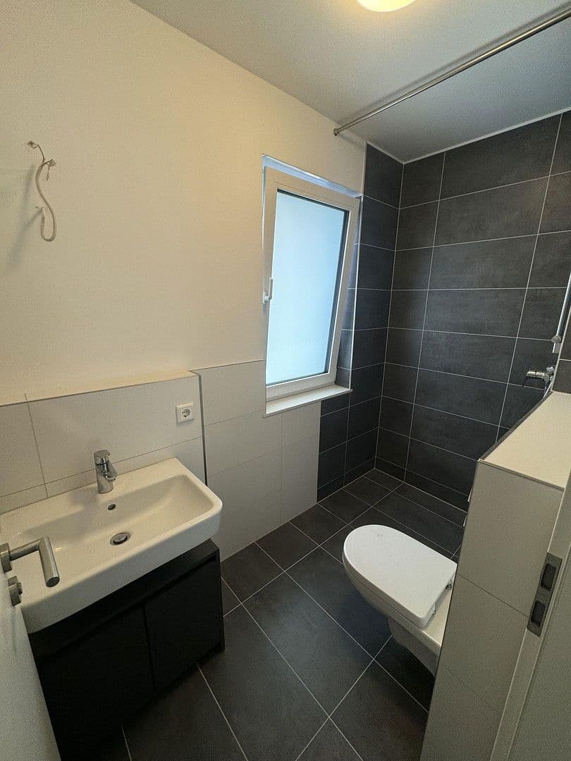 Prenájom bytu 4-izbový 165 m², Prälat Diehl Straße 23, Ober-Ramstadt, Hesensko Prenájom bytu 4-izbový 165 m², Prälat Diehl Straße 23, Ober-Ramstadt, Hesensko