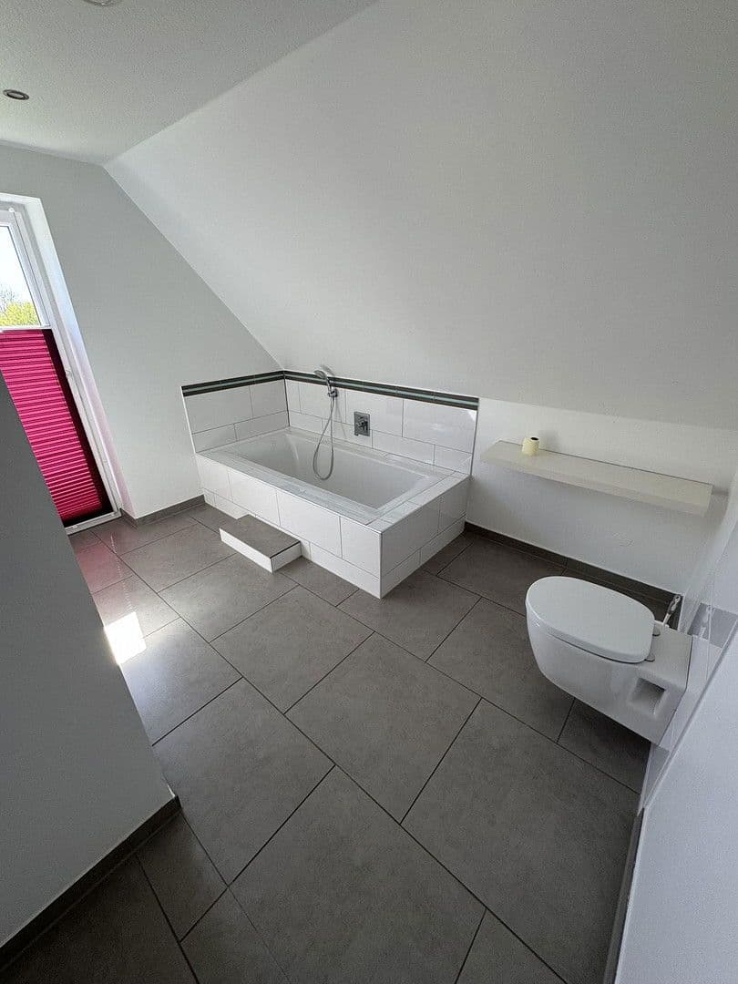 Predaj domu 135 m², pozemek 580 m², Tating, Šlezvicko-Holštajnsko Predaj domu 135 m², pozemek 580 m², Tating, Šlezvicko-Holštajnsko