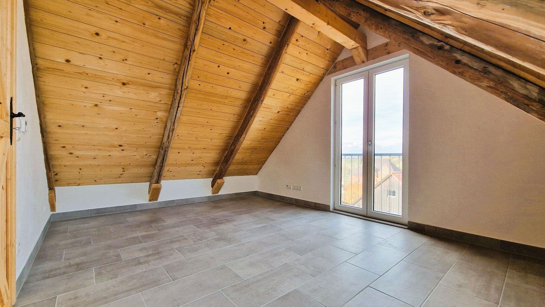 Prenájom bytu 3-izbový 99 m², Schulweg 11, Wolfsburg, Dolné Sasko Prenájom bytu 3-izbový 99 m², Schulweg 11, Wolfsburg, Dolné Sasko