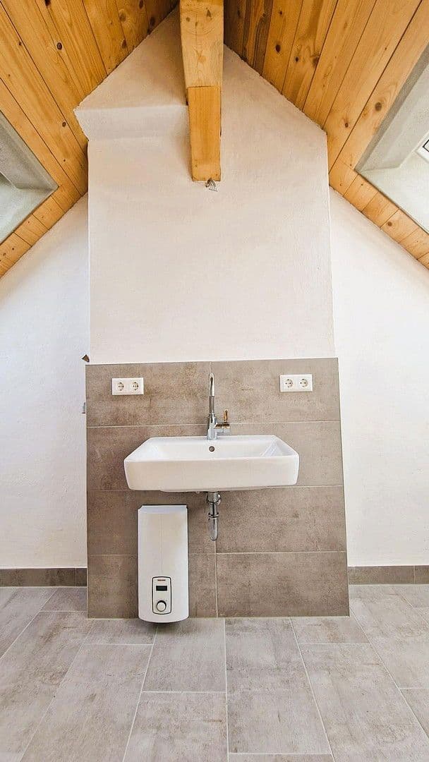 Prenájom bytu 3-izbový 99 m², Schulweg 11, Wolfsburg, Dolné Sasko Prenájom bytu 3-izbový 99 m², Schulweg 11, Wolfsburg, Dolné Sasko