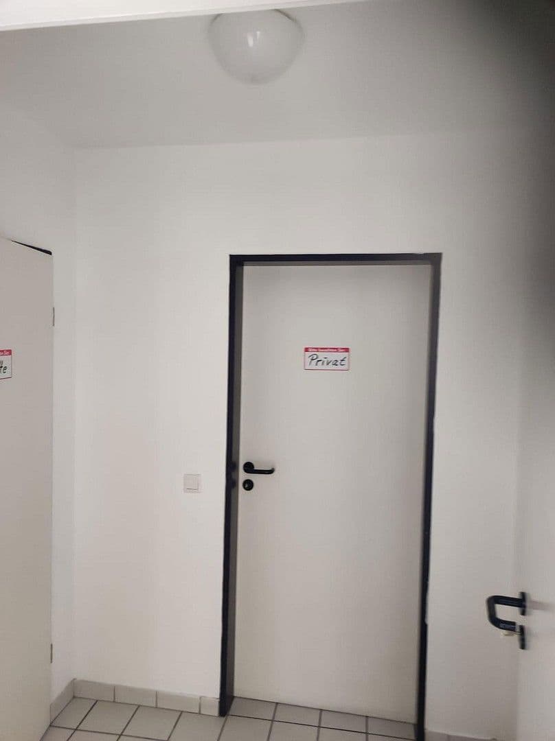 Prenájom kancelárie 200 m², Salzstrasse 34, Naumburg (Saale), Sasko-Anhaltsko Prenájom kancelárie 200 m², Salzstrasse 34, Naumburg (Saale), Sasko-Anhaltsko