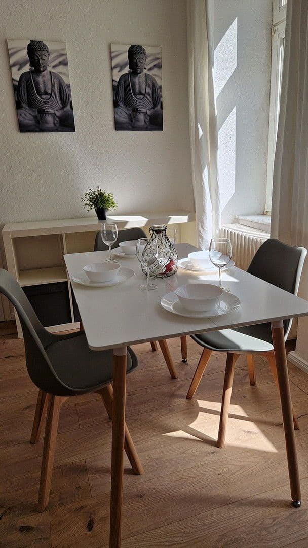 Prenájom bytu 3-izbový 60 m², Reimanstraße 19, Aachen, Severné Porýnie - Westfálsko Prenájom bytu 3-izbový 60 m², Reimanstraße 19, Aachen, Severné Porýnie - Westfálsko