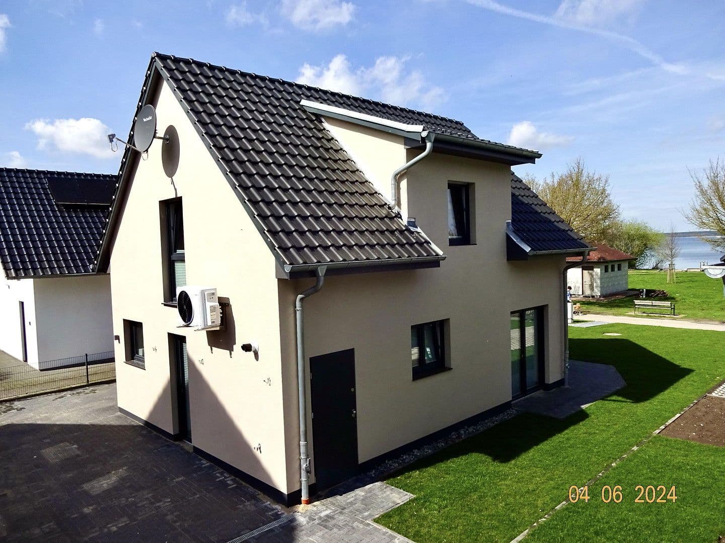 Predaj domu 104 m², pozemek 376 m², Strandweg 8, Göhren-Lebbin, Meklenbursko-Predpomoransko Predaj domu 104 m², pozemek 376 m², Strandweg 8, Göhren-Lebbin, Meklenbursko-Predpomoransko