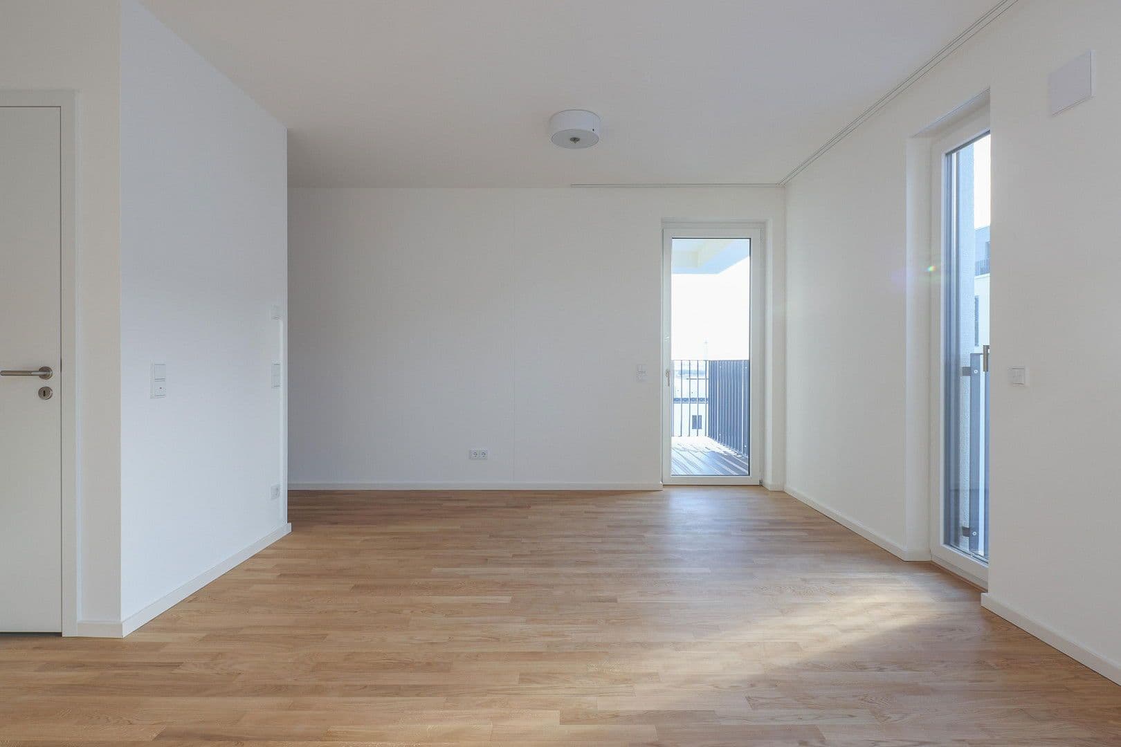 Prenájom bytu 2-izbový 56 m², Berlin, Berlín Prenájom bytu 2-izbový 56 m², Berlin, Berlín
