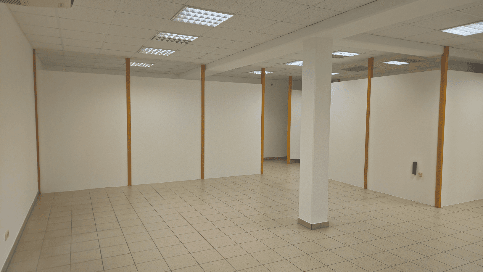 Prenájom kancelárie 102 m², Bahnhofstr. 107, Geltendorf, Bavorsko Prenájom kancelárie 102 m², Bahnhofstr. 107, Geltendorf, Bavorsko