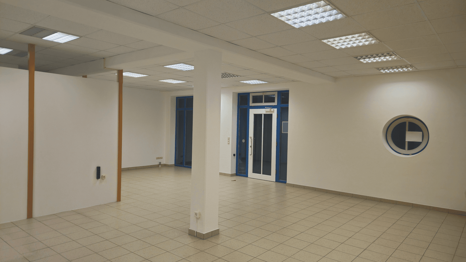 Prenájom kancelárie 102 m², Bahnhofstr. 107, Geltendorf, Bavorsko Prenájom kancelárie 102 m², Bahnhofstr. 107, Geltendorf, Bavorsko