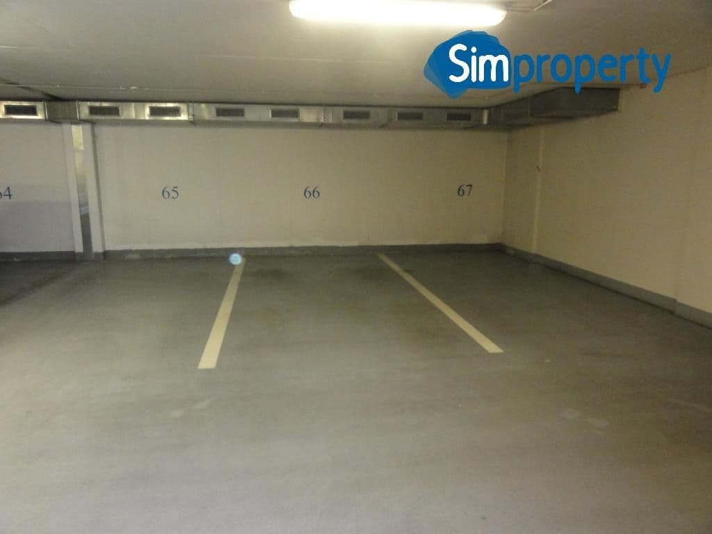 Prenájom garáže 15 m², Rižská, Praha, Praha Prenájom garáže 15 m², Rižská, Praha, Praha