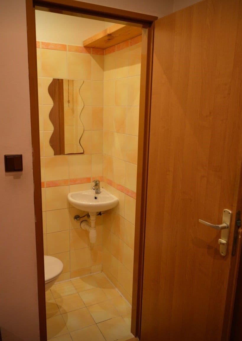 Predaj bytu 3-izbový 84 m², 17. listopadu, Louny, Ústecký kraj Predaj bytu 3-izbový 84 m², 17. listopadu, Louny, Ústecký kraj