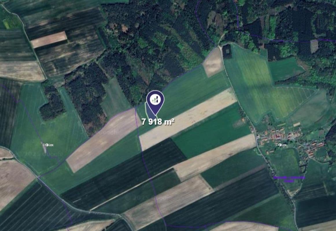 Predaj pozemku 7.918 m², Hřebečníky, Středočeský kraj Predaj pozemku 7.918 m², Hřebečníky, Středočeský kraj
