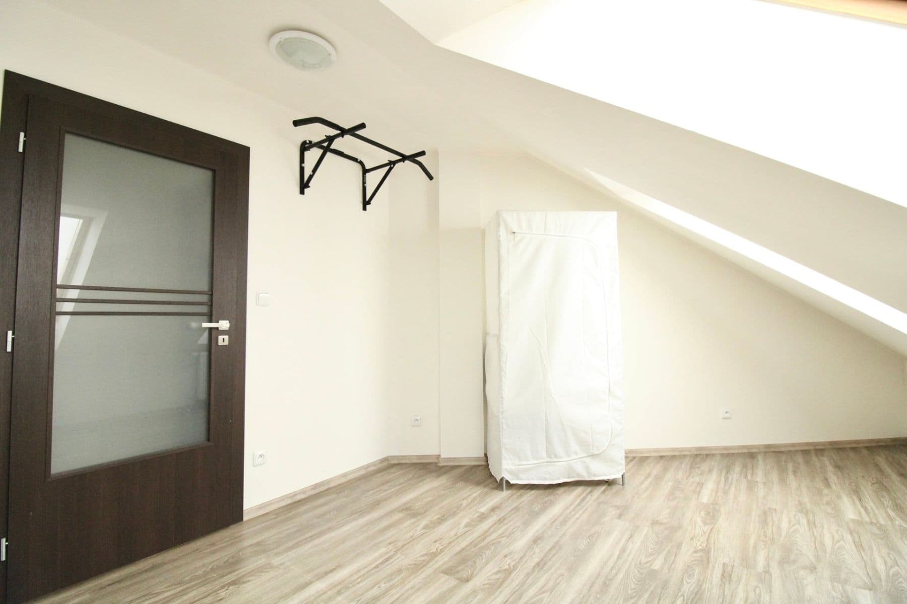 Predaj bytu 3-izbový 89 m², Třídvorská, Kolín, Středočeský kraj Predaj bytu 3-izbový 89 m², Třídvorská, Kolín, Středočeský kraj