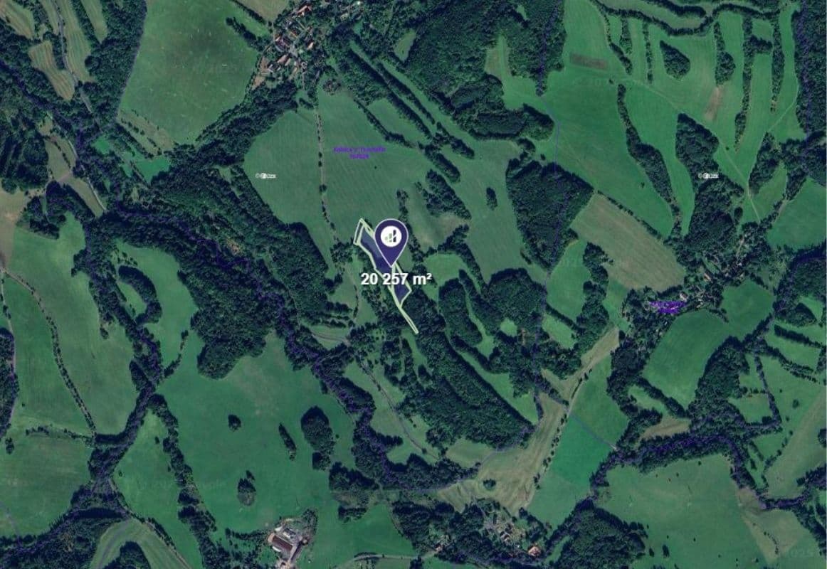 Predaj pozemku 20.257 m², Lovečkovice, Ústecký kraj Predaj pozemku 20.257 m², Lovečkovice, Ústecký kraj