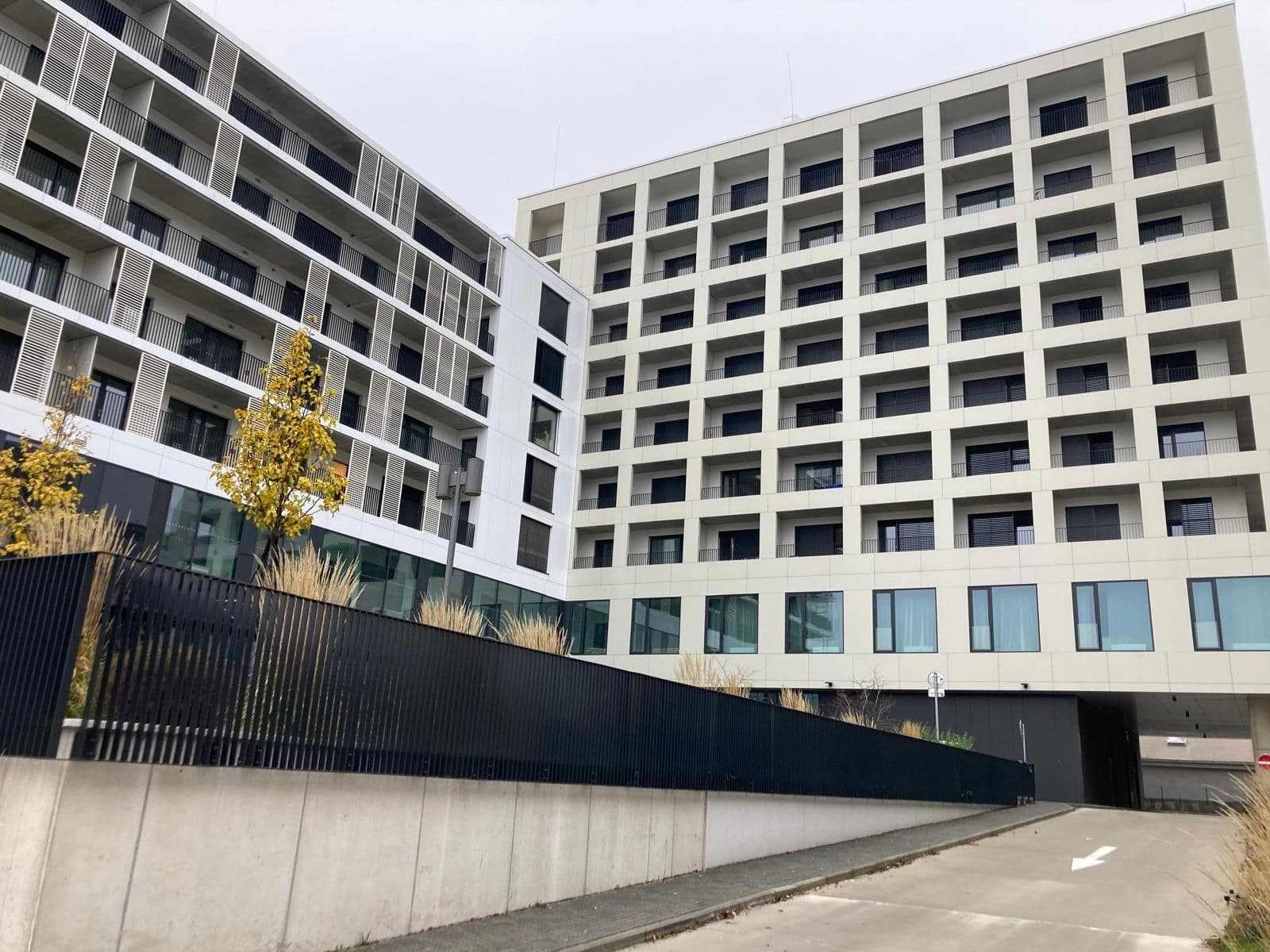 Prenájom bytu 1-izbový 35 m², Plynárenská, Ružinov, Bratislavský kraj Prenájom bytu 1-izbový 35 m², Plynárenská, Ružinov, Bratislavský kraj