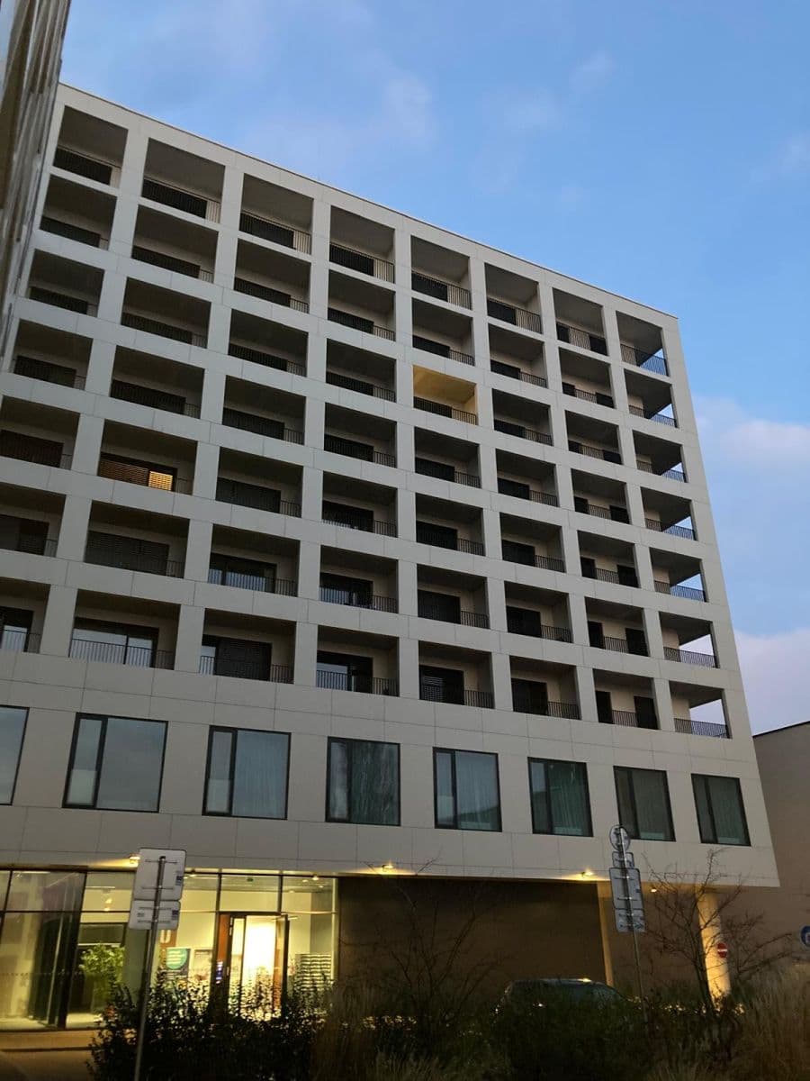 Prenájom bytu 1-izbový 35 m², Plynárenská, Ružinov, Bratislavský kraj Prenájom bytu 1-izbový 35 m², Plynárenská, Ružinov, Bratislavský kraj