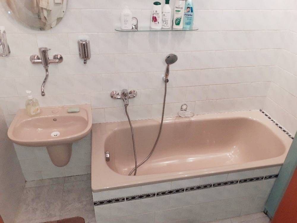 Prenájom bytu 3-izbový 95 m², Koptova, Karlovy Vary, Karlovarský kraj Prenájom bytu 3-izbový 95 m², Koptova, Karlovy Vary, Karlovarský kraj