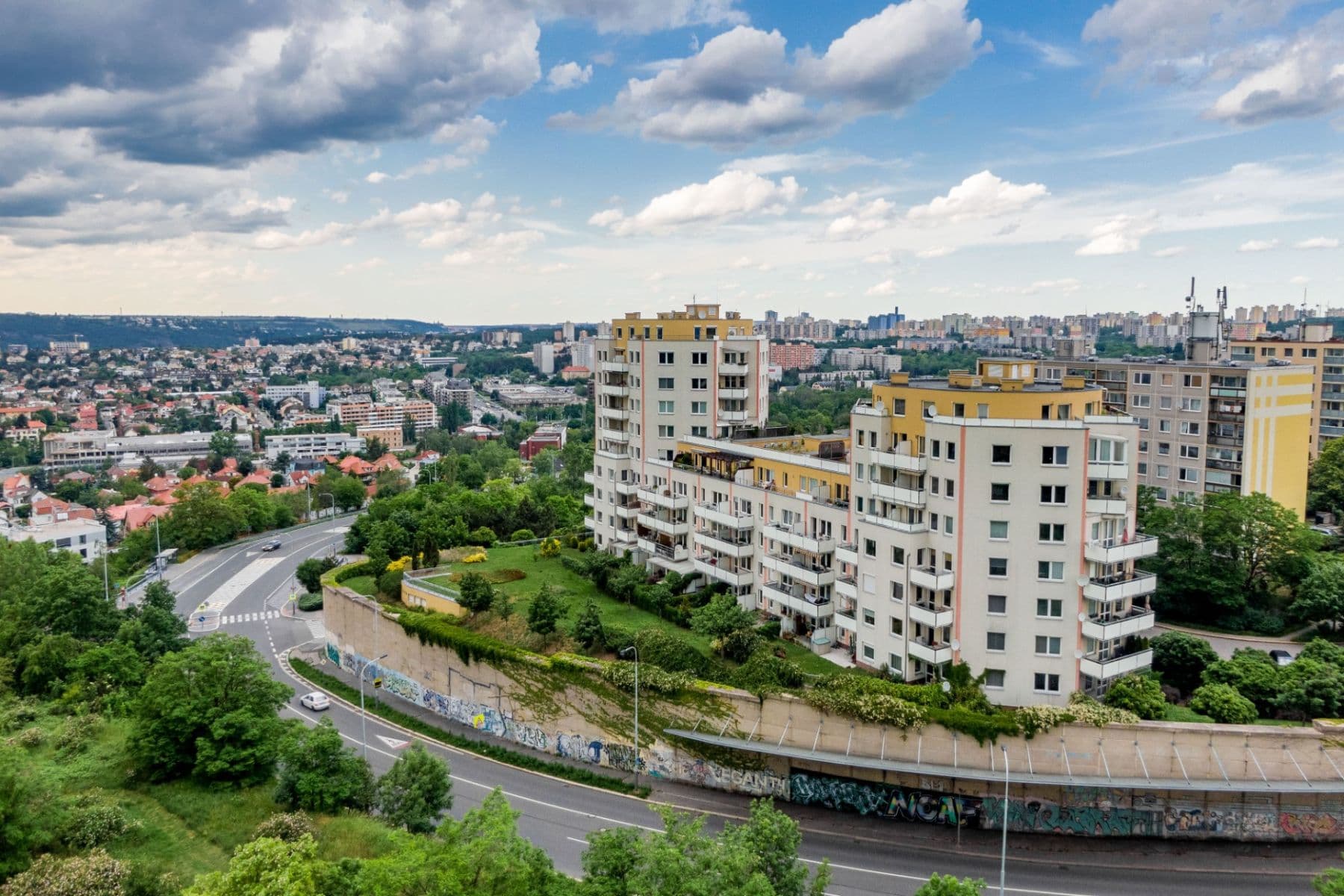 Prenájom bytu 2-izbový 67 m², Semická, Praha, Praha Prenájom bytu 2-izbový 67 m², Semická, Praha, Praha