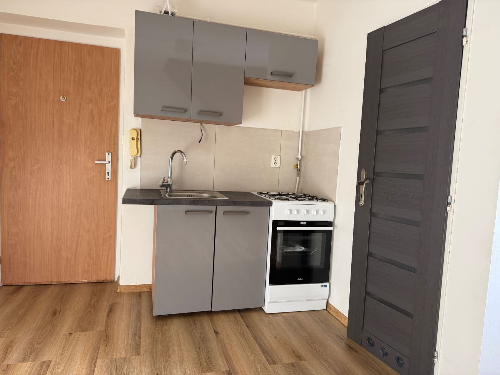 Prenájom bytu 1-izbový 25 m², 28. října, Ostrava, Moravskoslezský kraj Prenájom bytu 1-izbový 25 m², 28. října, Ostrava, Moravskoslezský kraj