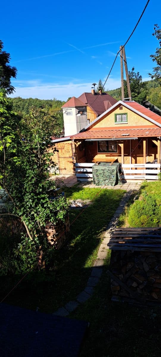 Predaj rekreačného objektu 60 m², pozemek 577 m², Český Jiřetín, Ústecký kraj Predaj rekreačného objektu 60 m², pozemek 577 m², Český Jiřetín, Ústecký kraj