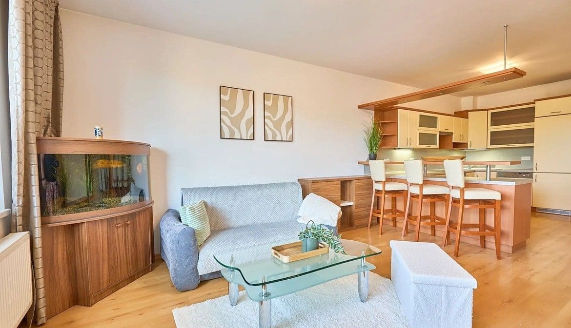 Prenájom bytu 3-izbový 116 m², Přízřenická, Modřice, Jihomoravský kraj Prenájom bytu 3-izbový 116 m², Přízřenická, Modřice, Jihomoravský kraj