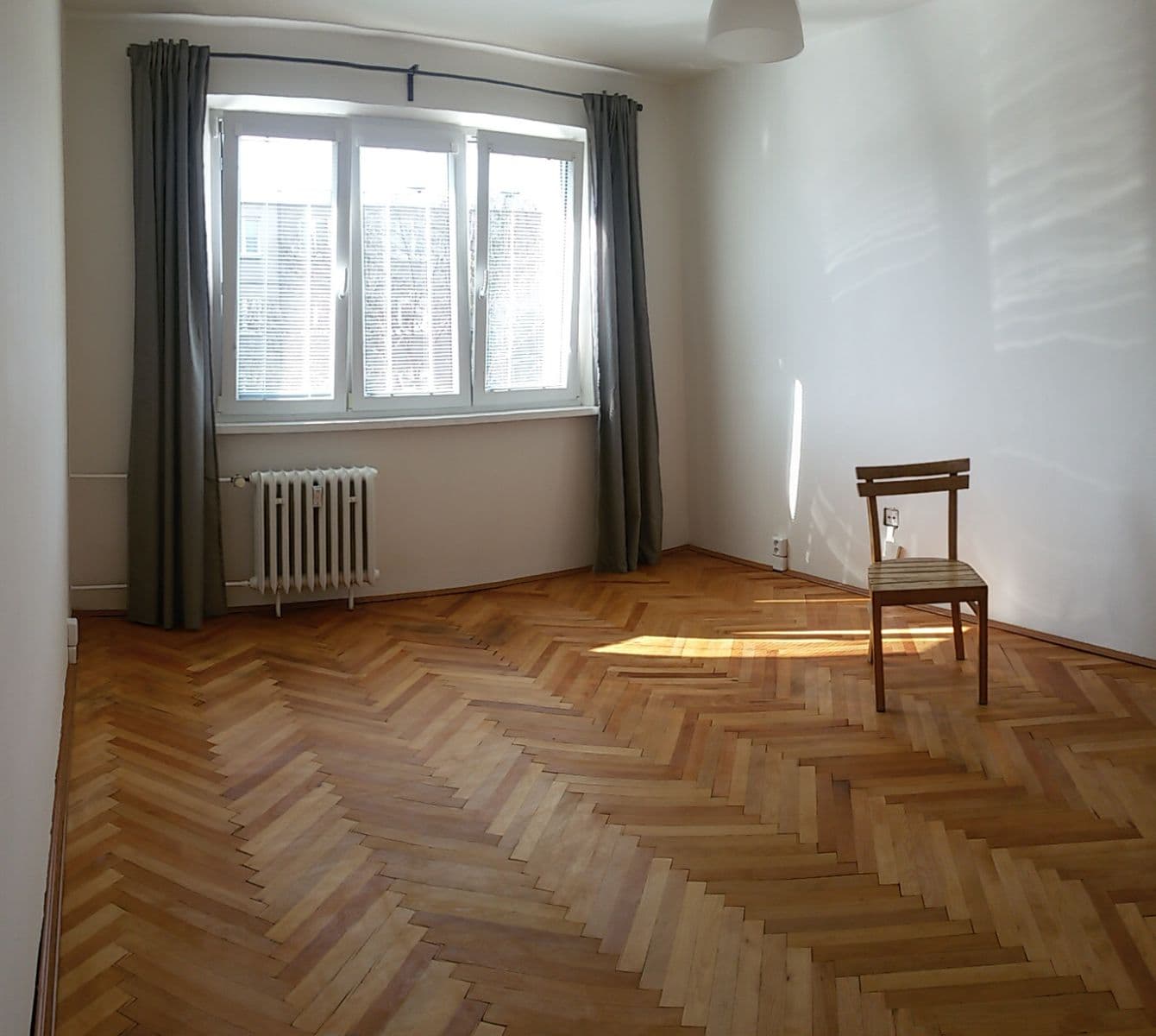 Prenájom bytu 1-izbový 38 m², Švermova, Beroun, Středočeský kraj Prenájom bytu 1-izbový 38 m², Švermova, Beroun, Středočeský kraj