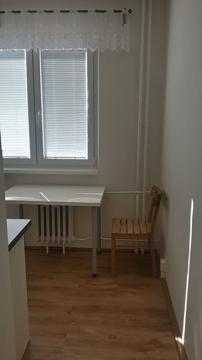 Prenájom bytu 1-izbový 38 m², Švermova, Beroun, Středočeský kraj Prenájom bytu 1-izbový 38 m², Švermova, Beroun, Středočeský kraj