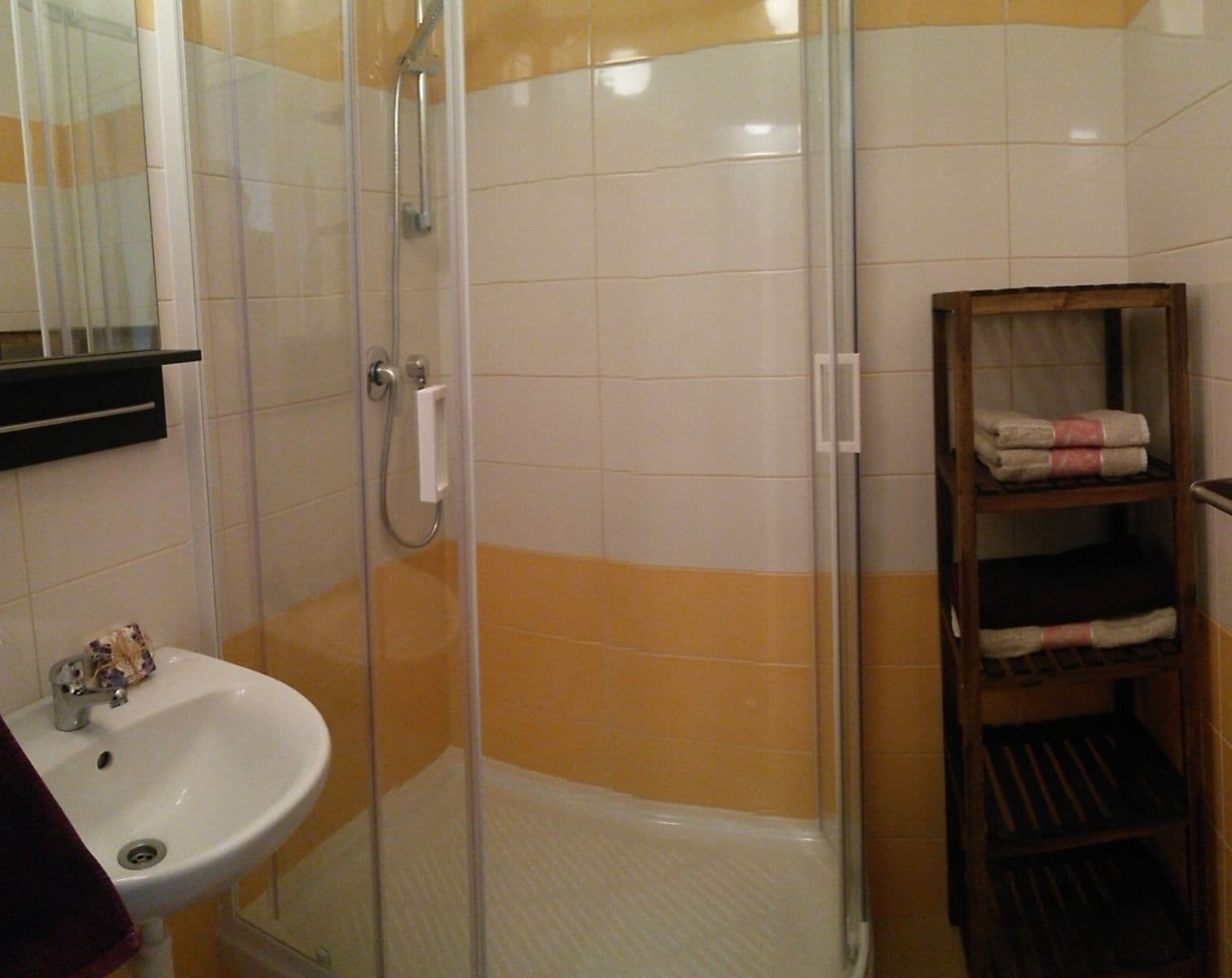 Prenájom bytu 1-izbový 38 m², Švermova, Beroun, Středočeský kraj Prenájom bytu 1-izbový 38 m², Švermova, Beroun, Středočeský kraj