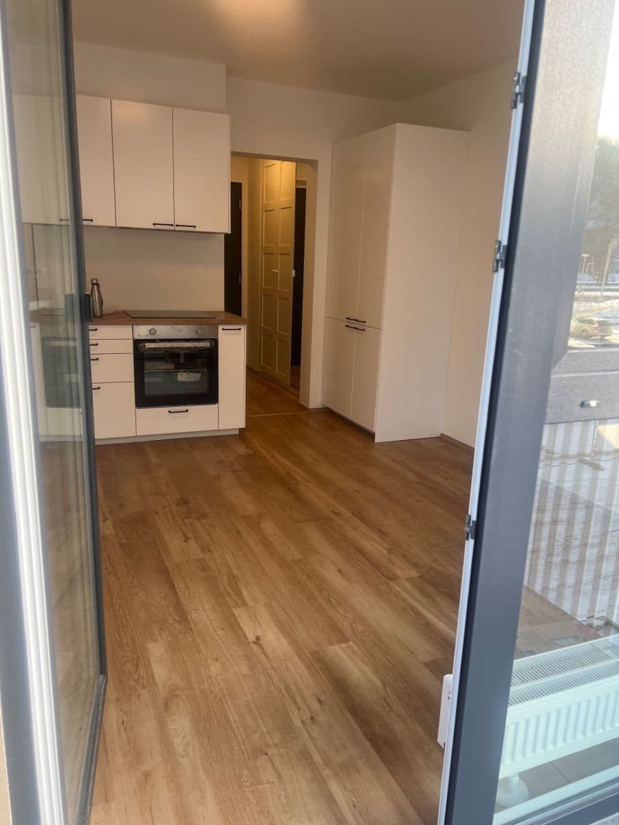 Prenájom bytu 1-izbový 25 m², Nádražní, Kralupy nad Vltavou, Středočeský kraj Prenájom bytu 1-izbový 25 m², Nádražní, Kralupy nad Vltavou, Středočeský kraj