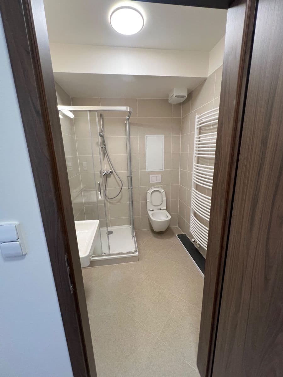 Prenájom bytu 1-izbový 25 m², Nádražní, Kralupy nad Vltavou, Středočeský kraj Prenájom bytu 1-izbový 25 m², Nádražní, Kralupy nad Vltavou, Středočeský kraj